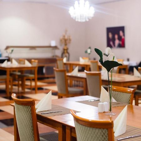 Ross Hotel Штутгарт Экстерьер фото