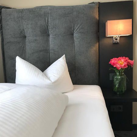 Ross Hotel Штутгарт Экстерьер фото