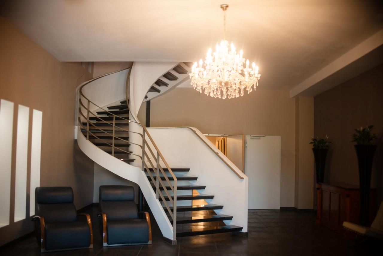 Ross Hotel Штутгарт Экстерьер фото