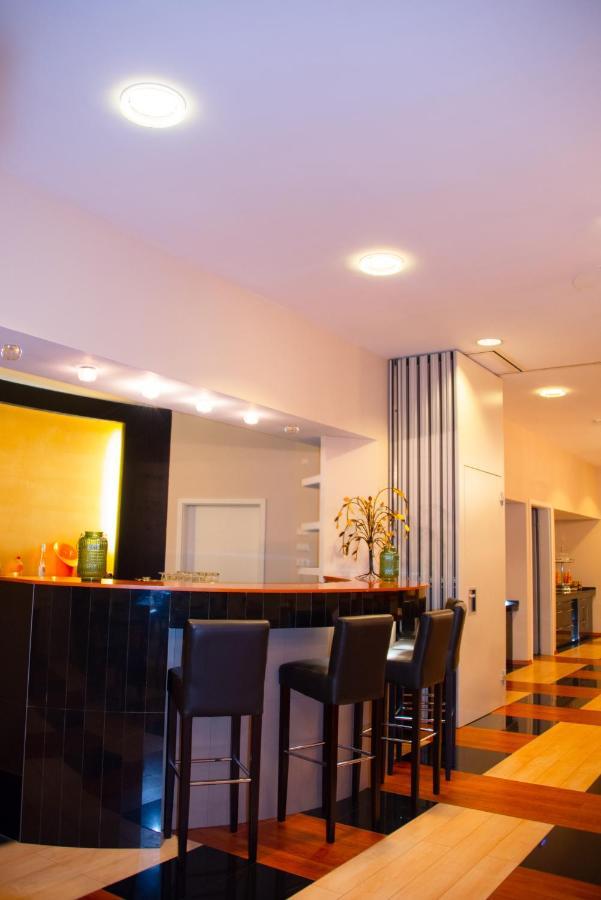 Ross Hotel Штутгарт Экстерьер фото