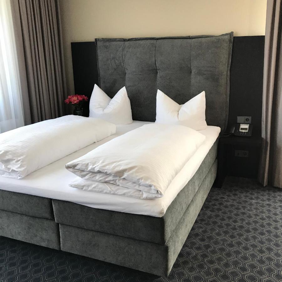 Ross Hotel Штутгарт Экстерьер фото